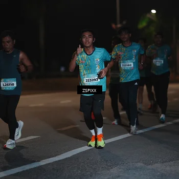 Runner Photo 5915372
