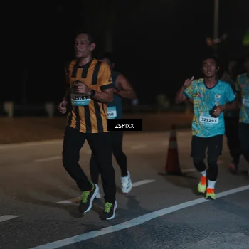 Runner Photo 5915388