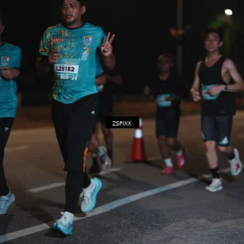 Runner Photo 5915407