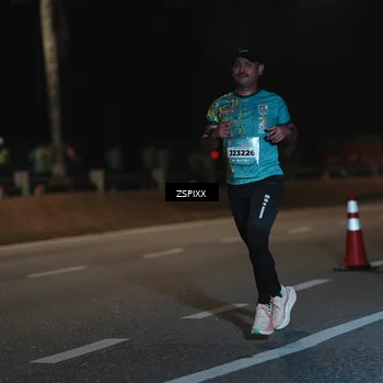 Runner Photo 5915445