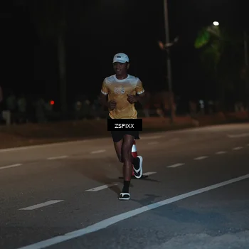 Runner Photo 5915456