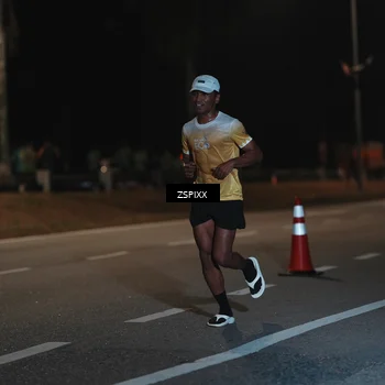 Runner Photo 5915466