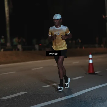 Runner Photo 5915473