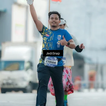 Runner Photo 5915598