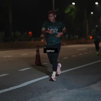 Runner Photo 5915616