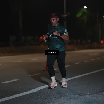 Runner Photo 5915620