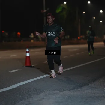 Runner Photo 5915621