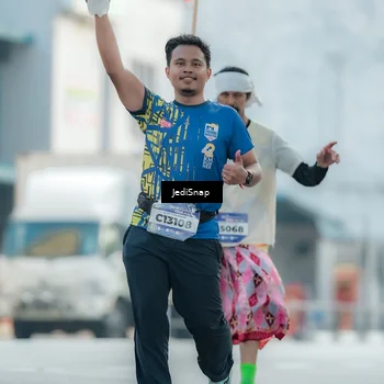 Runner Photo 5915626
