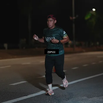 Runner Photo 5915635
