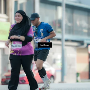 Runner Photo 5915677