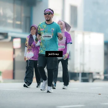 Runner Photo 5915683