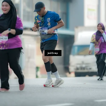 Runner Photo 5915684