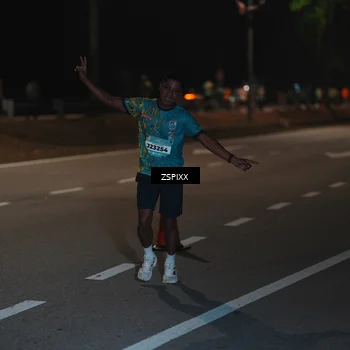 Runner Photo 5915713