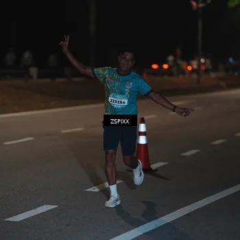 Runner Photo 5915715