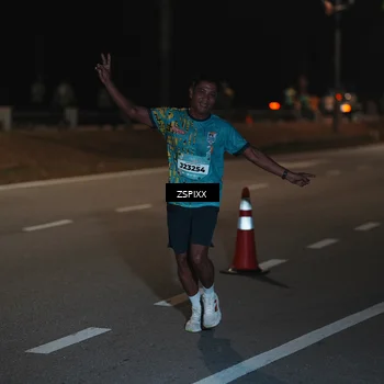 Runner Photo 5915722