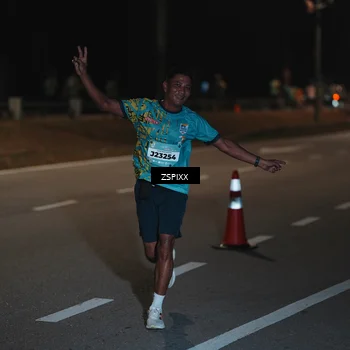 Runner Photo 5915731