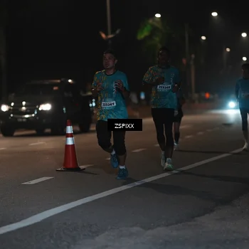 Runner Photo 5915742