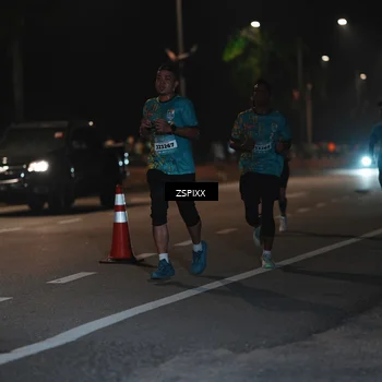 Runner Photo 5915749