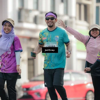 Runner Photo 5915848