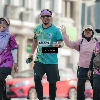Runner Photo 5915850