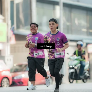 Runner Photo 5915873