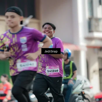 Runner Photo 5915902