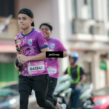 Runner Photo 5915903