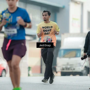 Runner Photo 5915975