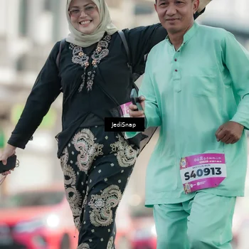 Runner Photo 5916000