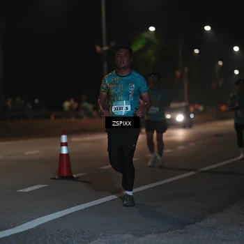 Runner Photo 5916002