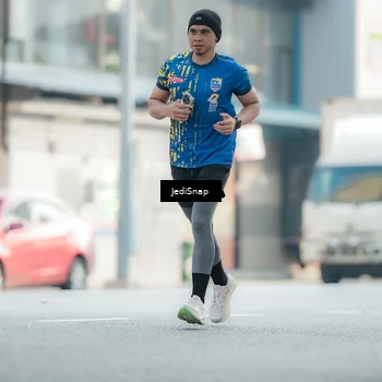 Runner Photo 5916057