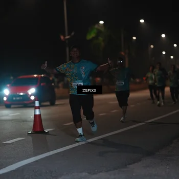 Runner Photo 5916059