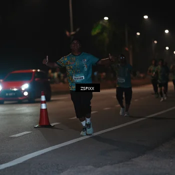Runner Photo 5916064