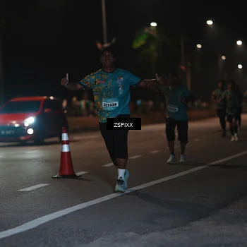 Runner Photo 5916066