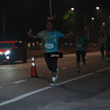 Runner Photo 5916068