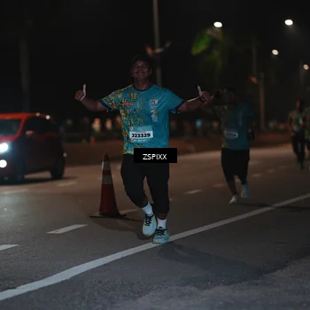 Runner Photo 5916074