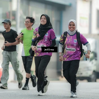Runner Photo 5916087