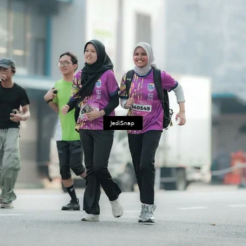 Runner Photo 5916091