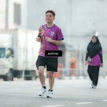 Runner Photo 5916098