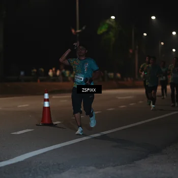 Runner Photo 5916106
