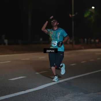Runner Photo 5916112