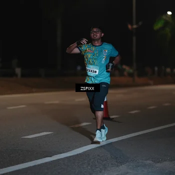 Runner Photo 5916117