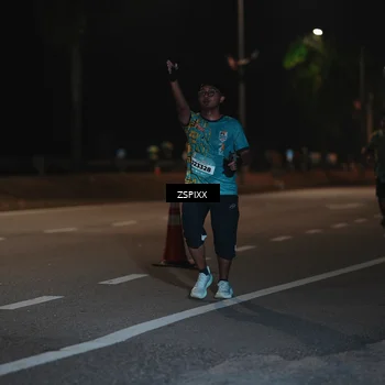 Runner Photo 5916124