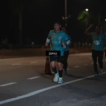Runner Photo 5916184