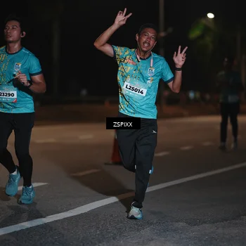 Runner Photo 5916194