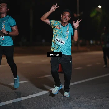 Runner Photo 5916196