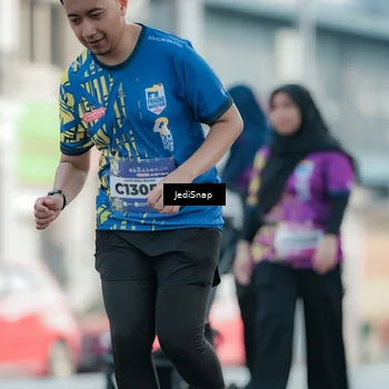 Runner Photo 5916236