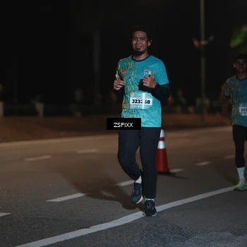 Runner Photo 5916248