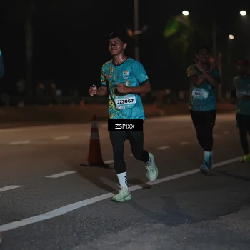 Runner Photo 5916260