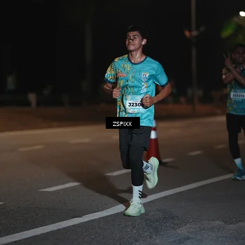 Runner Photo 5916267